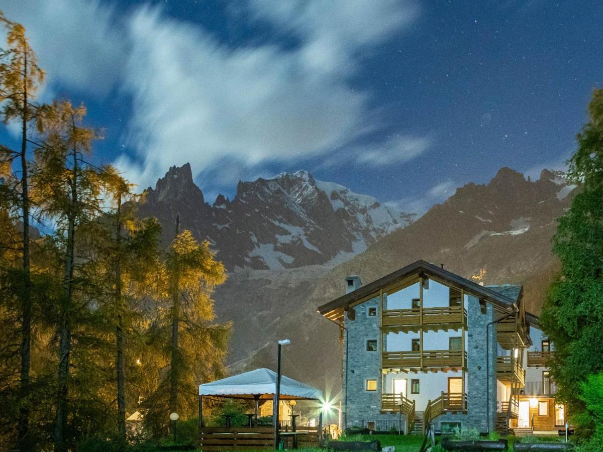 Hotel Aigle Courmayeur Exterior foto